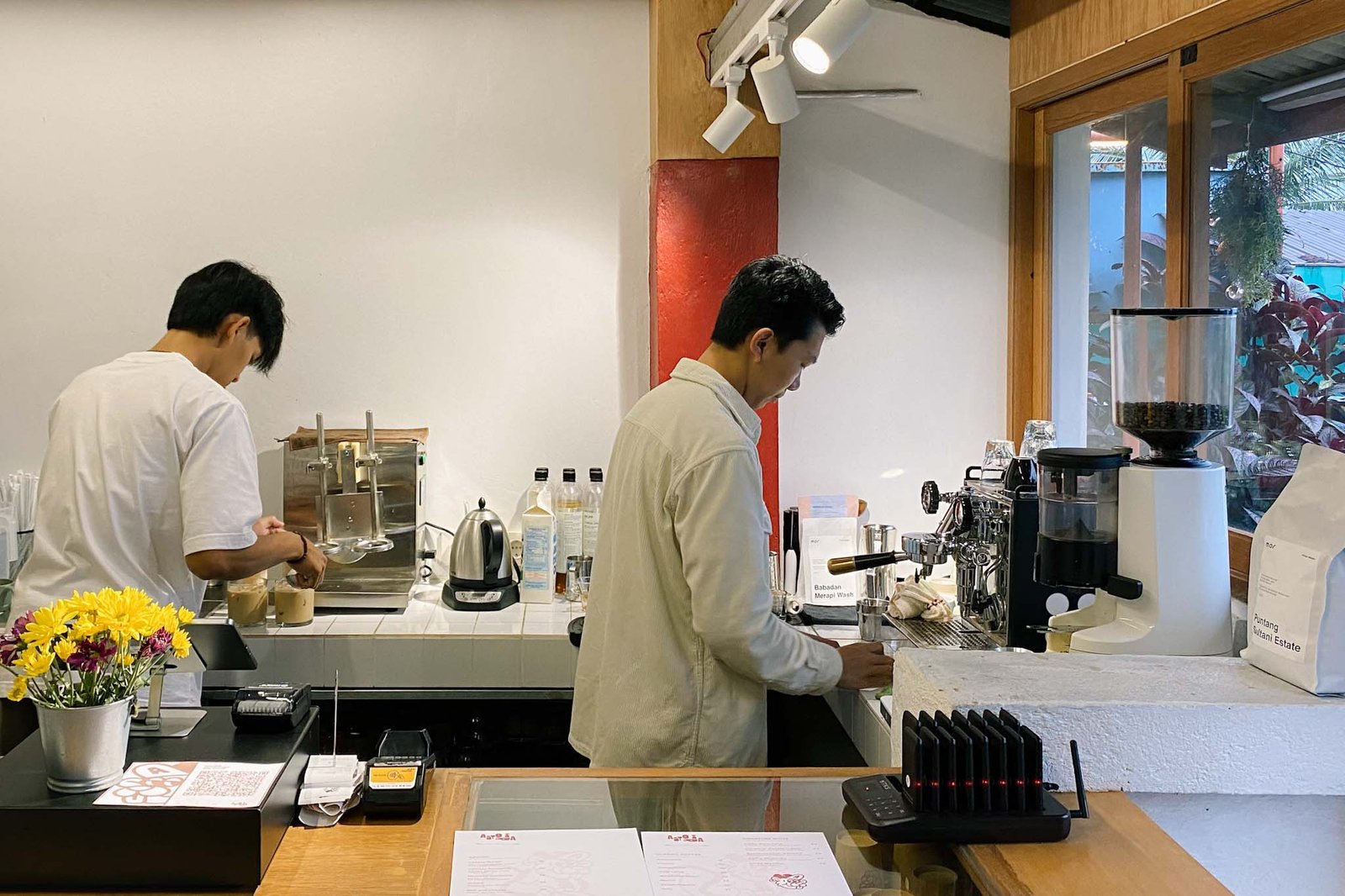 Astoria Brew and Bite, Kehangatan dan Kedamaian di Bandungan